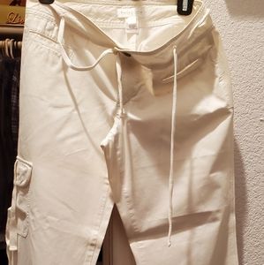 *WHITE HOUSE/BLACK MARKET* Women's capri pants